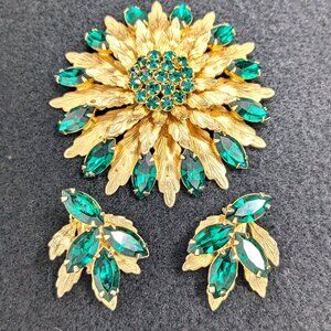 Vintage 1940 La Roco Signed Brooch Earring Set Rare Green Rhinestone Gold tone